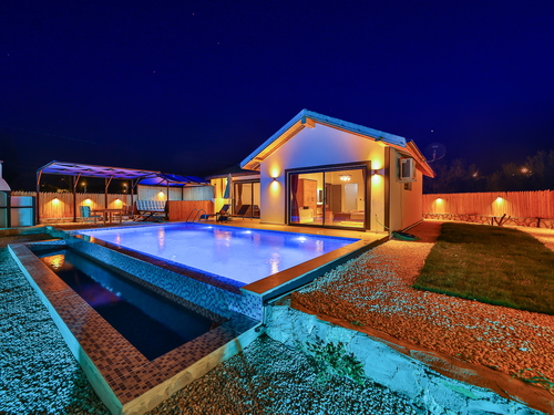  gece  -  Kasım
  | Kalkan Sarıbelen'de Romantik Balayı Villası: Jakuzi Ve Havuz Keyfi